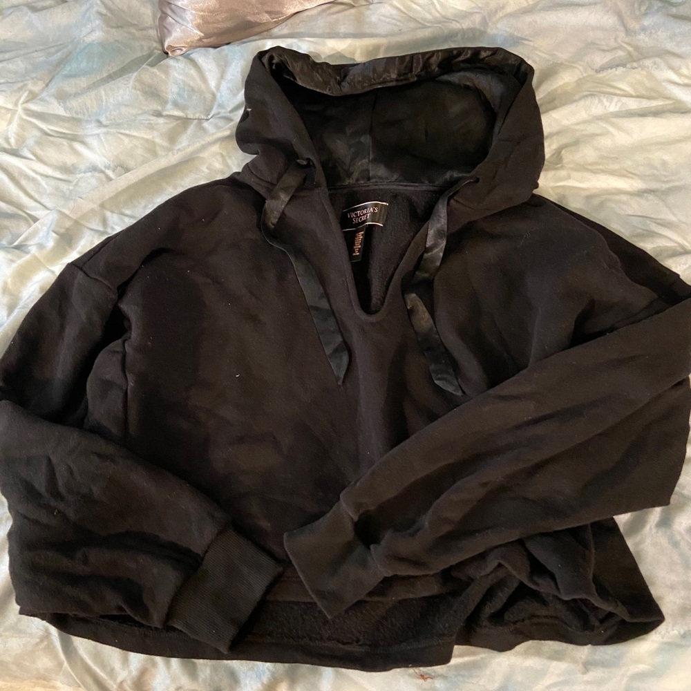 VS cropped hoodie